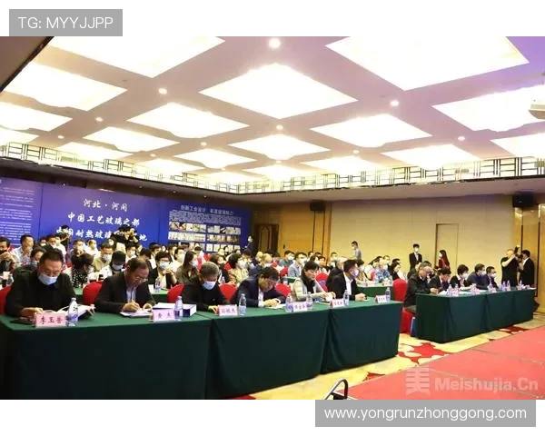 加莱诺的艺术之旅探索与创新的交汇点