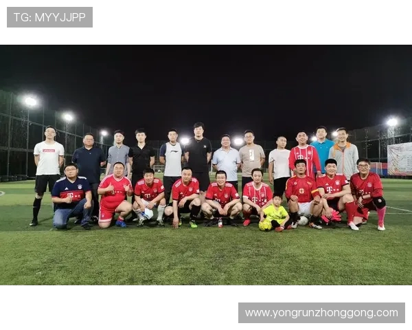 周军独家解析足球技巧与战术心得分享助你提升球技与比赛表现